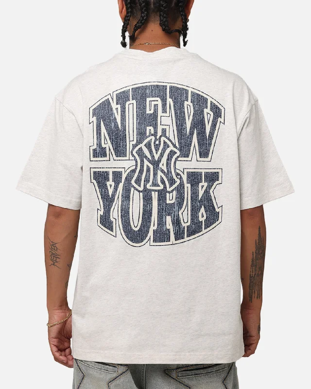 Majestic Athletic New York Yankees Kenmare City Bulge T-Shirt Silver Marle
