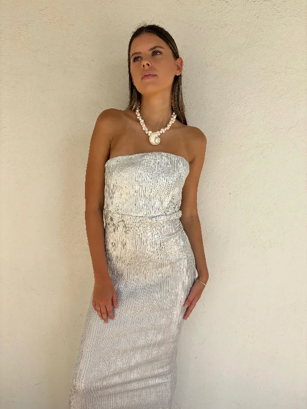 Demure Dress - Mirror Formal unclassified dresses