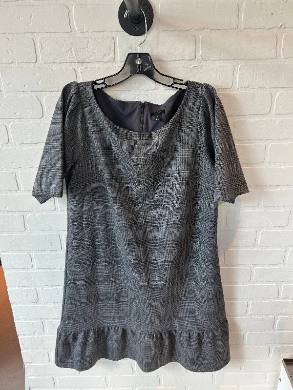 Dress Work By Ann Taylor In Grey, Size: M Lightweight unclassified dresses
