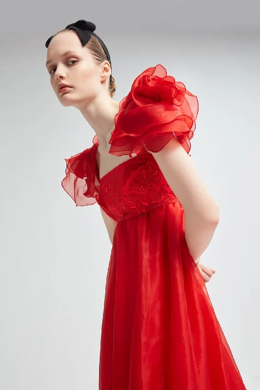 Voluminous rose shaped shoulders wide dress Trendy new unclassified dresses